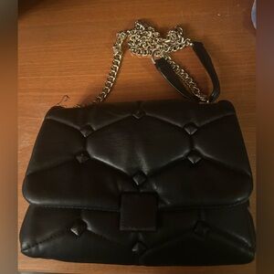 Elegant Black Quilted Chain Shoulder Bag